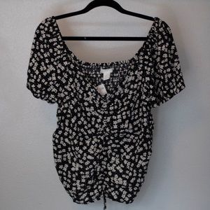 H&M black and white floral top
